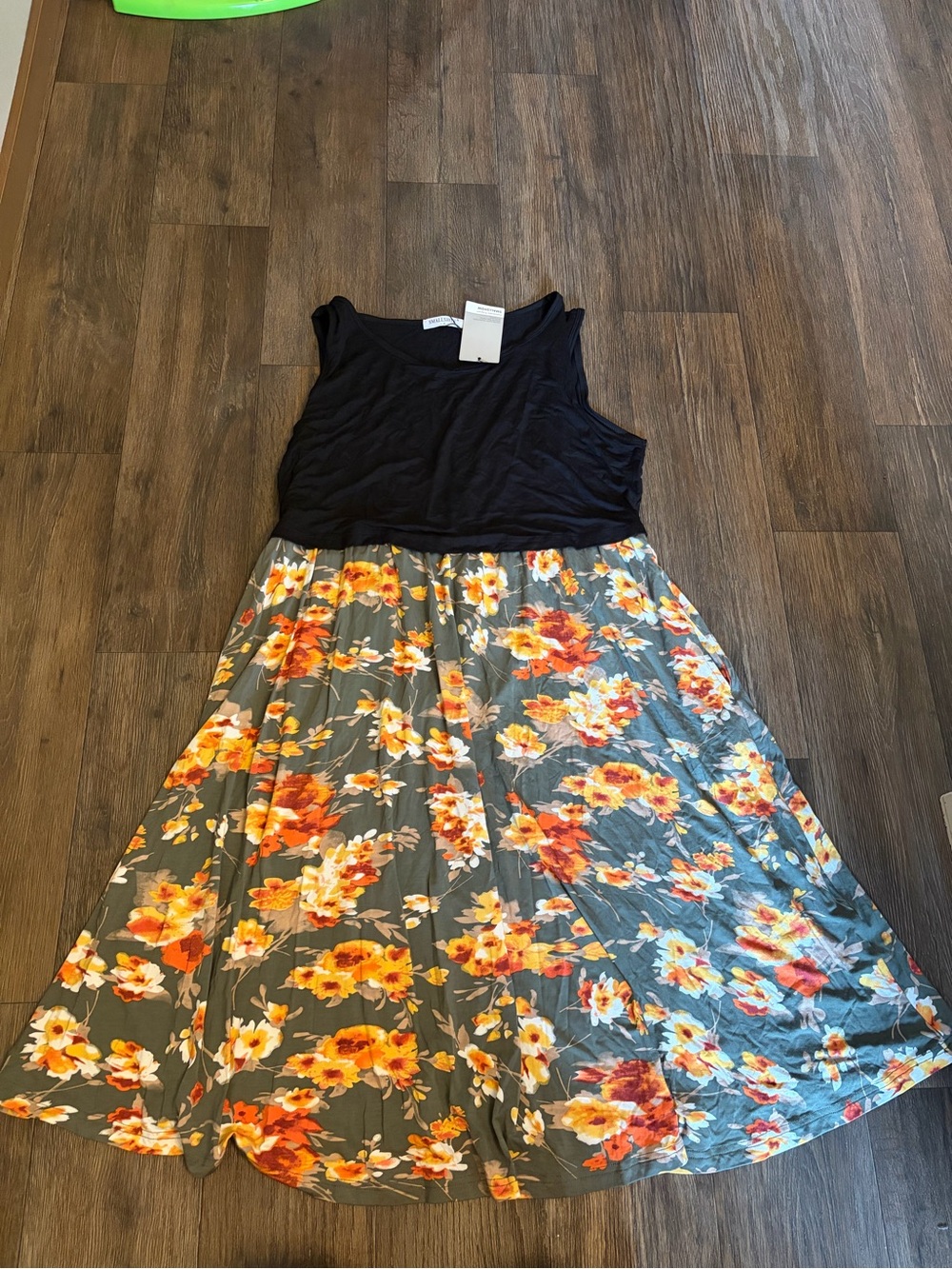NWT Women’s SMALLSHOW Sleeveless Green Floral Maternity Nursing Dress Size XL - Picture 3 of 9